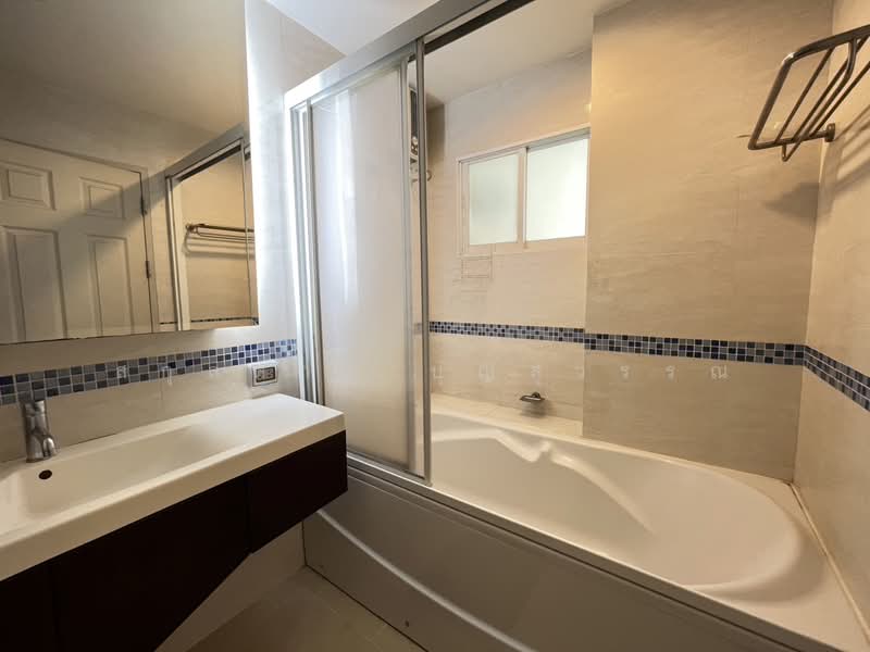 Life @ Ratchada-Huai Khwang, Bangkok, 189 Pracharatbamphen Road, Huai Khwang, Huai Khwang, Bangkok, 1 Bedroom, 41 sqm, Condo For Rent, by สกุลดาว บุญสุวรรณ, 500178469 - DDproperty.com