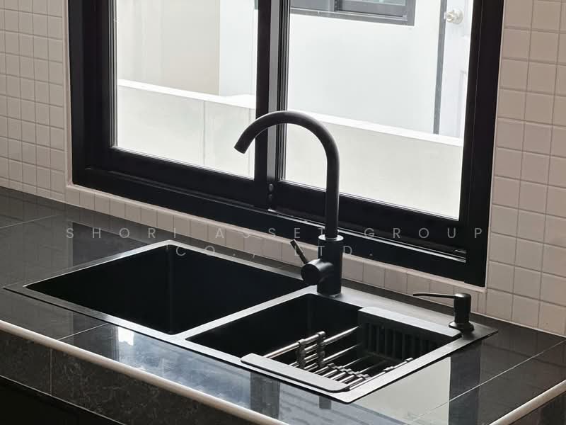 ขายบ้านใหม่สารภี ติดเมือง ใกล้แยก TOT ติดถนนซุปเปอร์เชียงใหม่-ลำปาง 130 เมตร เข้าออก สะดวก-SW003474, เชียงใหม่, ยางเนิ้ง, สารภี, เชียงใหม่, 131 ตร.ม., บ้านเดี่ยว ขาย, โดย Shori Asset Group Co., Ltd., 500178513 - DDproperty.com