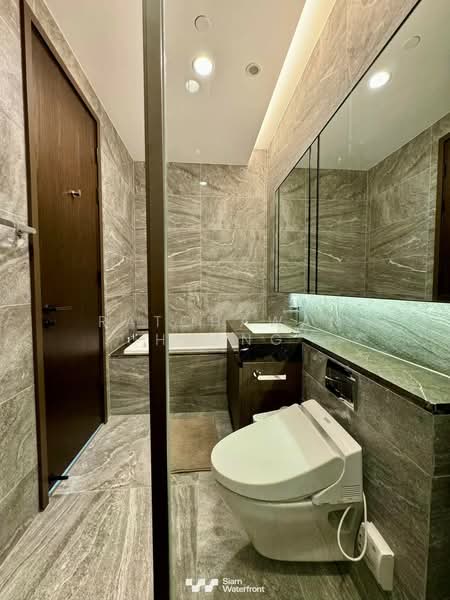 The Esse Sukhumvit 36, Bangkok, Soi Sukhumvit 36, Sukhumvit Road, Phra Kanong, Khlong Toei, Bangkok, 1 Bedroom, 38 sqm, Condo For Rent, by Ratchawan Huang, 500178535 - DDproperty.com