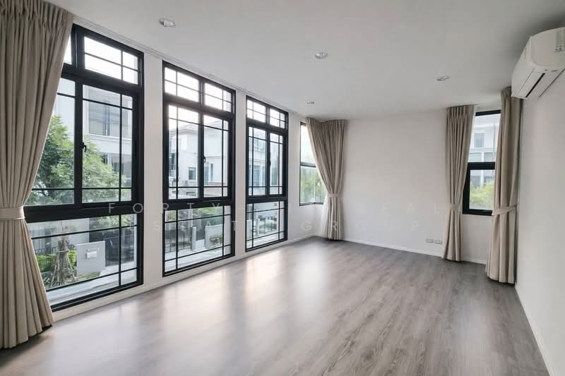 The Sonne Srinakarin-Bangna, Bangkok, Soi Chumchon Mahat Thai 3, Bangna-Trad Road, Dok Mai, Prawet, Bangkok, 4 Bedrooms, 245 sqm, Single Detached House For Sale, by Forty-Six Real Estate Group, 500178559 - DDproperty.com