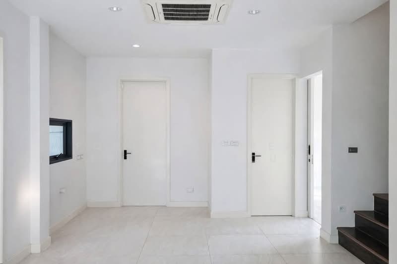 The Sonne Srinakarin-Bangna, Bangkok, Soi Chumchon Mahat Thai 3, Bangna-Trad Road, Dok Mai, Prawet, Bangkok, 4 Bedrooms, 245 sqm, Single Detached House For Sale, by Forty-Six Real Estate Group, 500178559 - DDproperty.com