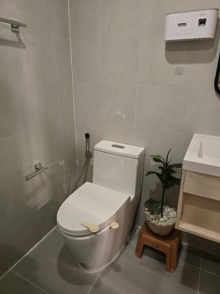 Metris Rama 9-Ramkhamheang, Bangkok, New Rama 9 Road, Hua Mak, Bang Kapi, Bangkok, 2 Bedrooms, 50 sqm, Condo For Sale, by มาลี สุธน, 500178573 - DDproperty.com