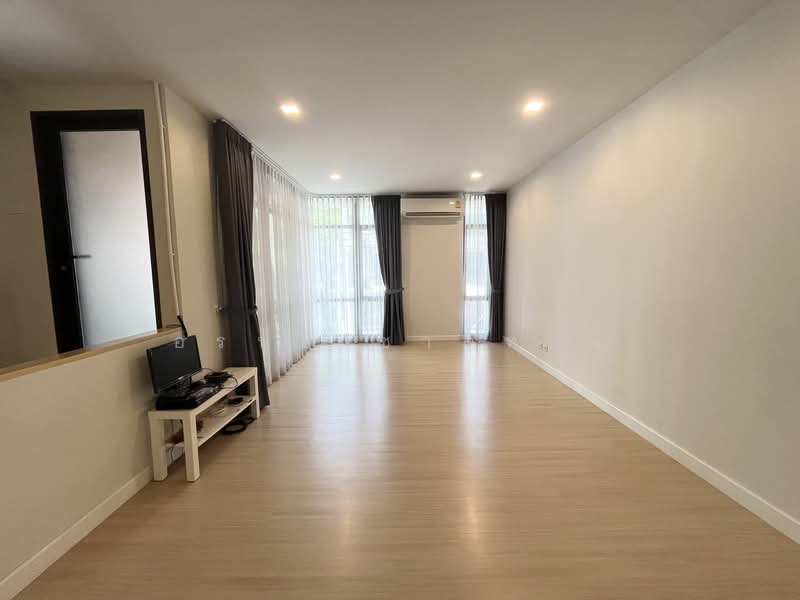 Plex Bangna, Samut Prakan, 90/239 Burapha Withi Expressway, Bang Kaeo, Bang Plee, Samut Prakan, 3 Bedrooms, 190 sqm, Townhouse For Rent, by อรนุช ชาติทอง, 500178633 - DDproperty.com