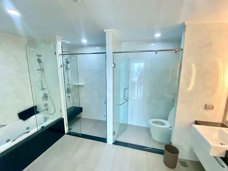 Supalai Oriental Sukhumvit 39, Bangkok, Soi Sukhumvit 39, Khlong Tan Nua, Watthana, Bangkok, 6 Bedrooms, 360 sqm, Condo For Rent, by RAWISADA SUKSAWANG, 500178640 - DDproperty.com