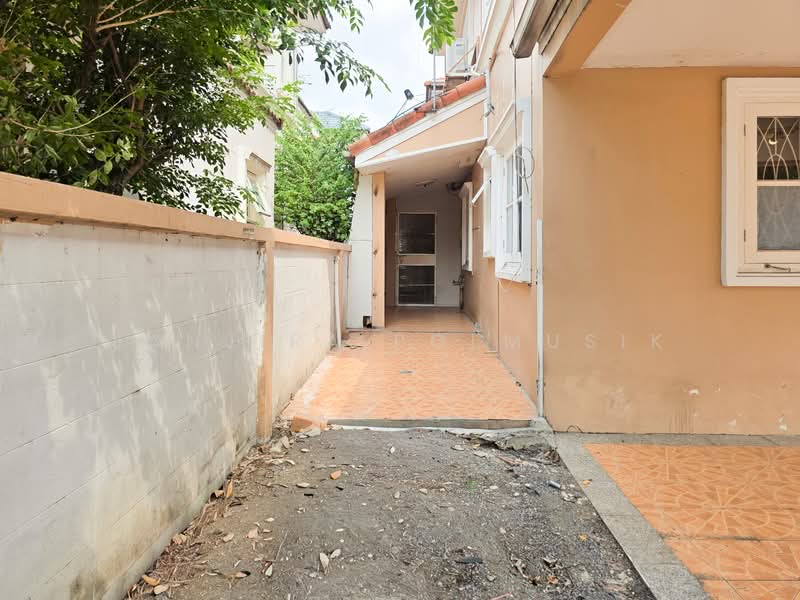 K.C. LAKEVIEW, Bangkok, Saphan Sung, Saphan Sung, Bangkok, 4 Bedrooms, 200 sqm, Single Detached House For Sale, by Janjira Polmusik, 500178655 - DDproperty.com