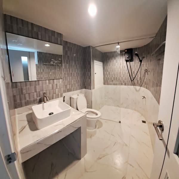 Pattaya Beach Condo : พัทยา บีช คอนโด, ชลบุรี, หนองปรือ, บางละมุง, ชลบุรี, 36 ตร.ม., คอนโด ขาย, โดย Rajit Srithongkul, 500178660 - DDproperty.com