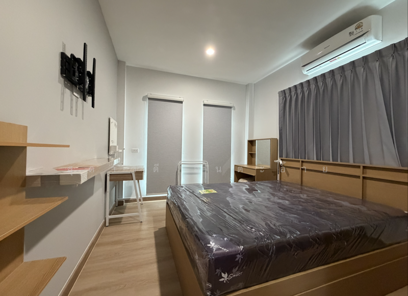 For Sale - ขายและให้เช่า บ้านแฝดใหม่มือหนึ่ง ทำเลอ่อนนุช 40, Bangkok