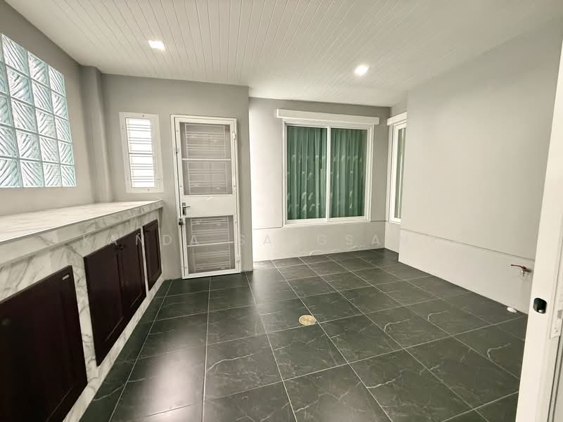 Perfect Park Ratchapruk, Nonthaburi, Ratchaphruek Road, Bang Rak Noi, Muang Nonthaburi, Nonthaburi, 3 Bedrooms, 250 sqm, Single Detached House For Sale, by Kanda Sangsanga, 500178675 - DDproperty.com