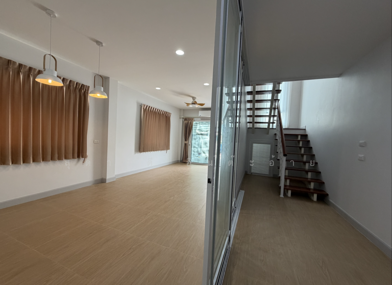 ขายและให้เช่า บ้านแฝดใหม่มือหนึ่ง ไม่มีเฟอร์นิเจอร์ อ่อนนุช, กรุงเทพ, อ่อนนุช, สวนหลวง, กรุงเทพ, 120 ตร.ม., บ้านแฝด ขาย, โดย สุดาวดี อินต๊ะอ้าย, 500178679 - DDproperty.com