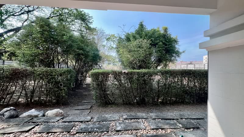 Moobaan Tararom Huamark, Bangkok, Tararom Huamark Soi 1, Phlapphla, Wang Thonglang, Bangkok, 5 Bedrooms, 800 sqm, Single Detached House For Rent, by NTG Property House Co.,Ltd., 500178691 - DDproperty.com