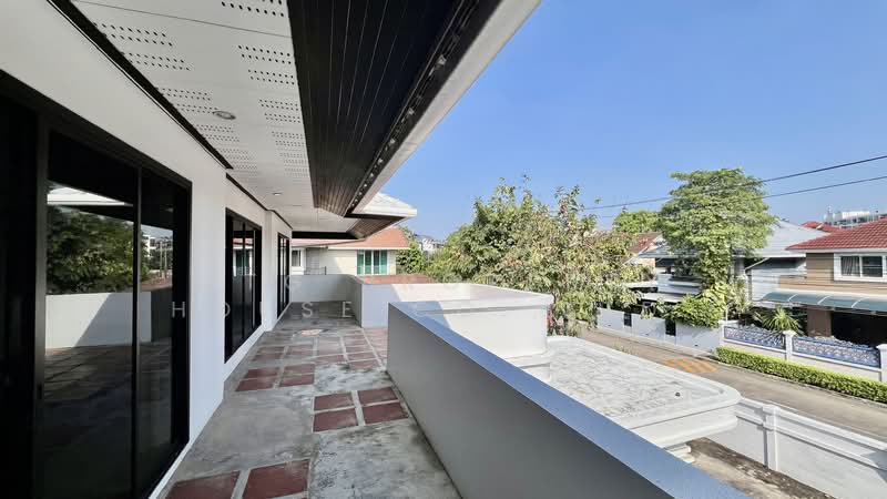 Moobaan Tararom Huamark, Bangkok, Tararom Huamark Soi 1, Phlapphla, Wang Thonglang, Bangkok, 5 Bedrooms, 800 sqm, Single Detached House For Rent, by NTG Property House Co.,Ltd., 500178691 - DDproperty.com