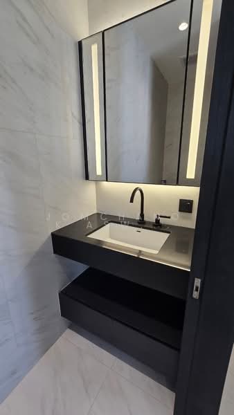 Tait Sathorn 12, Bangkok, Soi Sathorn 12, Sathorn Road, Silom, Bang Rak, Bangkok, 2 Bedrooms, 105 sqm, Condo For Sale, by Jomchanok Aswavibul, 500178692 - DDproperty.com