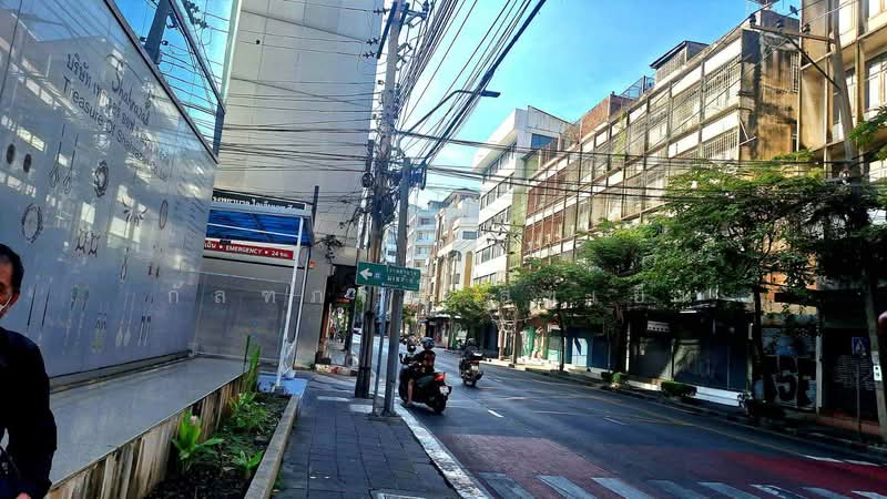 อาคารพาณิชย์ 6 ห้อง 4.5 ชั้น 121.10 ตรว.แขวงสุริยวงศ์ เขตบางรัก กรุงเทพฯ, Bangkok, Suriyawong, Bang Rak, Bangkok, , 2,000 sqm, Shophouse For Sale, by กัลฑภรณ์ สุขเย็น, 500178705 - DDproperty.com