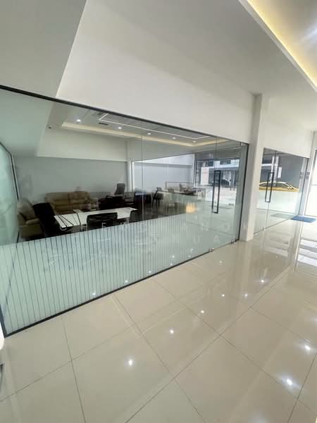 ให้เช่าออฟฟิศพร้อมคลังสินค้า ติดสนามบินสุวรรณภูมิ 1,000 ตร.ม., สมุทรปราการ, ราชาเทวะ, บางพลี, สมุทรปราการ, 1,000 ตร.ม., โกดัง-โรงงาน ให้เช่า, โดย Chekchanok Chuaynual, 500178736 - DDproperty.com