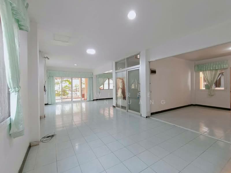 Flora Ville Park City Suwinthawong, Bangkok, Suwinthawong Road, Lam Phak Chi, Nong Chok, Bangkok, 5 Bedrooms, 250 sqm, Single Detached House For Sale, by Sawitree Khwanmuang, 500178738 - DDproperty.com