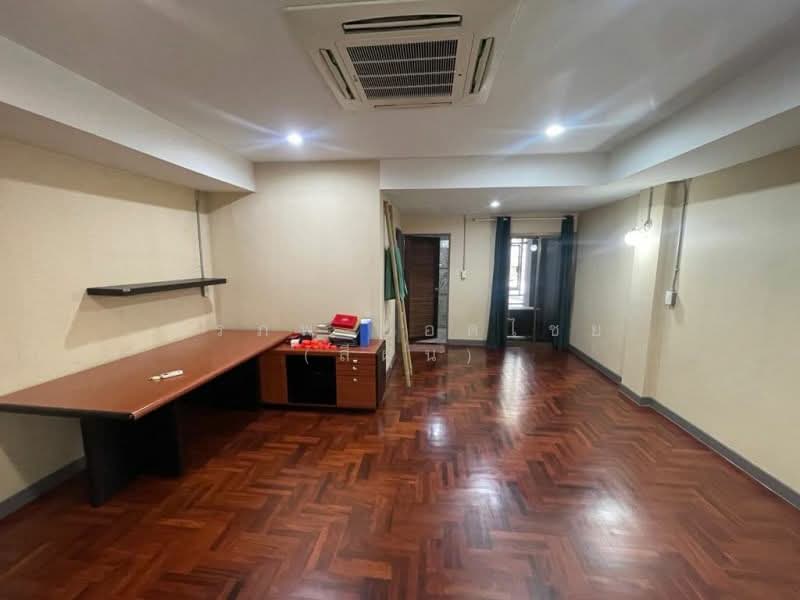 ทาวน์โฮม 4 ชั้น ขนาด 29 ตารางวา ซ.เจริญนคร 16 (ติดเสนาเฟสท์) 5 ห้องนอน แขวงคลองต้นไทร เขตคลองสาน, กรุงเทพ, คลองต้นไทร, คลองสาน, กรุงเทพ, 116 ตร.ม., ทาวน์เฮ้าส์ ขาย, โดย สรภพ ยอดไชย (สีฝุ่น), 500178739 - DDproperty.com