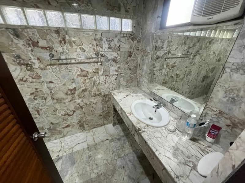 ทาวน์โฮม 4 ชั้น ขนาด 29 ตารางวา ซ.เจริญนคร 16 (ติดเสนาเฟสท์) 5 ห้องนอน แขวงคลองต้นไทร เขตคลองสาน, กรุงเทพ, คลองต้นไทร, คลองสาน, กรุงเทพ, 116 ตร.ม., ทาวน์เฮ้าส์ ขาย, โดย สรภพ ยอดไชย (สีฝุ่น), 500178739 - DDproperty.com