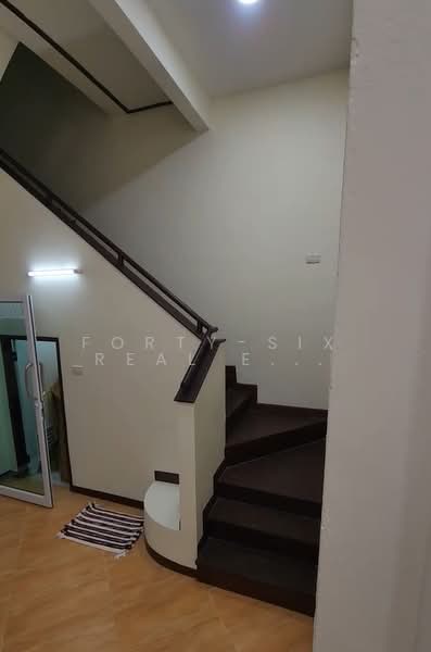 ให้เช่าบ้าน 4 ชั้น ใช้เป็นสำนักงานได้ อยู่อาศัยได้, กรุงเทพ, หมู่บ้านตะวันรุ่ง ซอย 14 ลาดพร้าว 64/2, วังทองหลาง, วังทองหลาง, กรุงเทพ, 300 ตร.ม., ทาวน์เฮ้าส์ ให้เช่า, โดย Forty-Six Real Estate Group, 500178740 - DDproperty.com