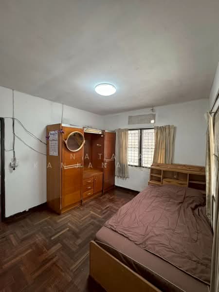 Baan Sintawee Suanthon 1, Bangkok, Bangmot, Thung Khru, Bangkok, 2 Bedrooms, 300 sqm, Townhouse For Sale, by Natasa Kanjanahattakij, 500178762 - DDproperty.com