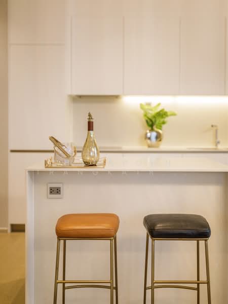 The Strand Thonglor, Bangkok, 36 Soi Sukhumvit 55, Khlong Tan Nua, Watthana, Bangkok, 2 Bedrooms, 95 sqm, Condo For Rent, by Thanaporn Trangkatrakarn, 500178763 - DDproperty.com