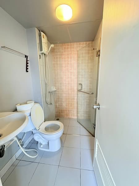 Lumpini Condo Town Romklao-Suvarnabhumi : ลุมพินี คอนโดทาวน์ ร่มเกล้า - สุวรรณภูมิ, กรุงเทพ, ถนนร่มเกล้า 1, คลองสามประเวศ, ลาดกระบัง, กรุงเทพ, 22 ตร.ม., คอนโด ขาย, โดย Thitipak Chertchukiatkong, 500178771 - DDproperty.com