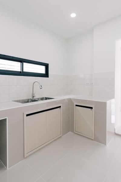 Jirakarn Bangbuathong, Nonthaburi, Sai Noi, Sai Noi, Nonthaburi, 4 Bedrooms, 300 sqm, Single Detached House For Sale, by Natasa Kanjanahattakij, 500178773 - DDproperty.com