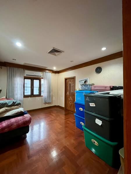 Sasithorn Bangbon 3, Bangkok, Nong Kham, Nong Khaem, Bangkok, 6 Bedrooms, 400 sqm, Single Detached House For Sale, by Natasa Kanjanahattakij, 500178776 - DDproperty.com