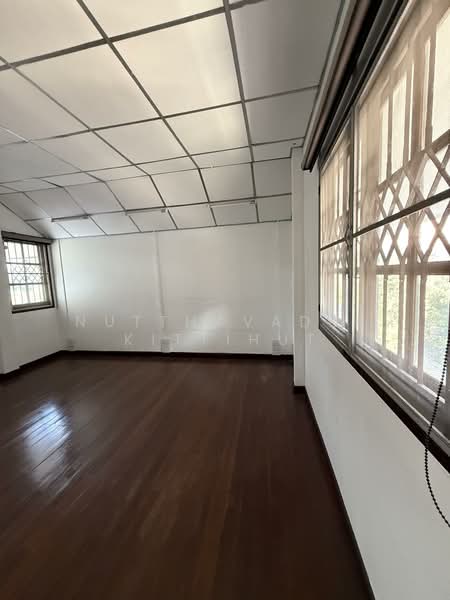 Chokchai Village, Khlong Chan, Bang Kapi, Bangkok, นวมินทร์ 81, Khlong Chan, Bang Kapi, Bangkok, 3 Bedrooms, 150 sqm, Single Detached House For Rent, by Nutthavadee Kittihut, 500178787 - DDproperty.com
