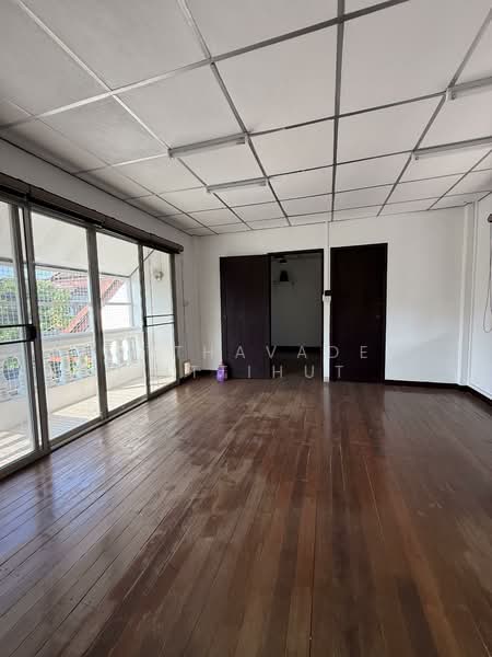 Chokchai Village, Khlong Chan, Bang Kapi, Bangkok, นวมินทร์ 81, Khlong Chan, Bang Kapi, Bangkok, 3 Bedrooms, 150 sqm, Single Detached House For Rent, by Nutthavadee Kittihut, 500178787 - DDproperty.com