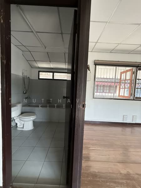 Chokchai Village, Khlong Chan, Bang Kapi, Bangkok, นวมินทร์ 81, Khlong Chan, Bang Kapi, Bangkok, 3 Bedrooms, 150 sqm, Single Detached House For Rent, by Nutthavadee Kittihut, 500178787 - DDproperty.com