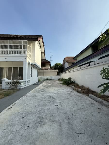 Chokchai Village, Khlong Chan, Bang Kapi, Bangkok, นวมินทร์ 81, Khlong Chan, Bang Kapi, Bangkok, 3 Bedrooms, 150 sqm, Single Detached House For Rent, by Nutthavadee Kittihut, 500178787 - DDproperty.com