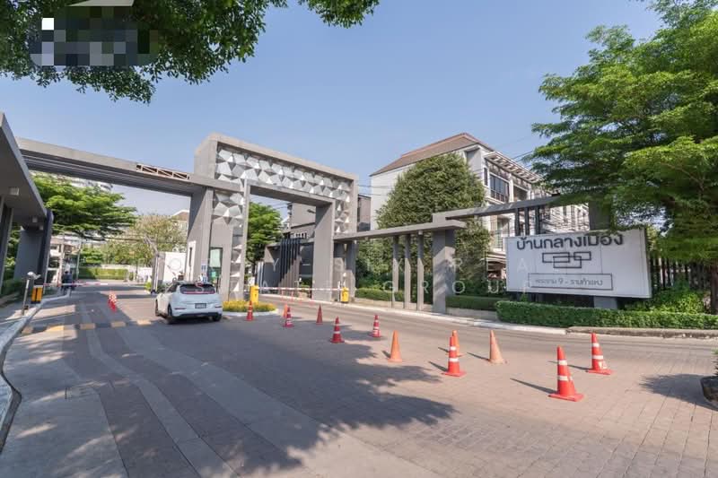 Baan Klang Muang Rama 9-Ramkhmahaeng, Bangkok, Soi Ramkhamhaeng 39, Phlapphla, Wang Thonglang, Bangkok, 3 Bedrooms, 149 sqm, Townhouse For Rent, by Forty-Six Real Estate Group, 500178819 - DDproperty.com