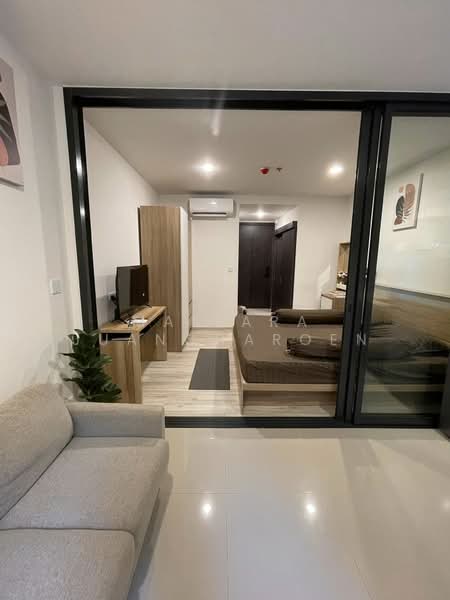 XT Huaikhwang, Bangkok, 244 Ratchadaphisek Road, Huai Khwang, Huai Khwang, Bangkok, 1 Bedroom, 30 sqm, Condo For Rent, by Maiyara Juancharoen, 500178825 - DDproperty.com