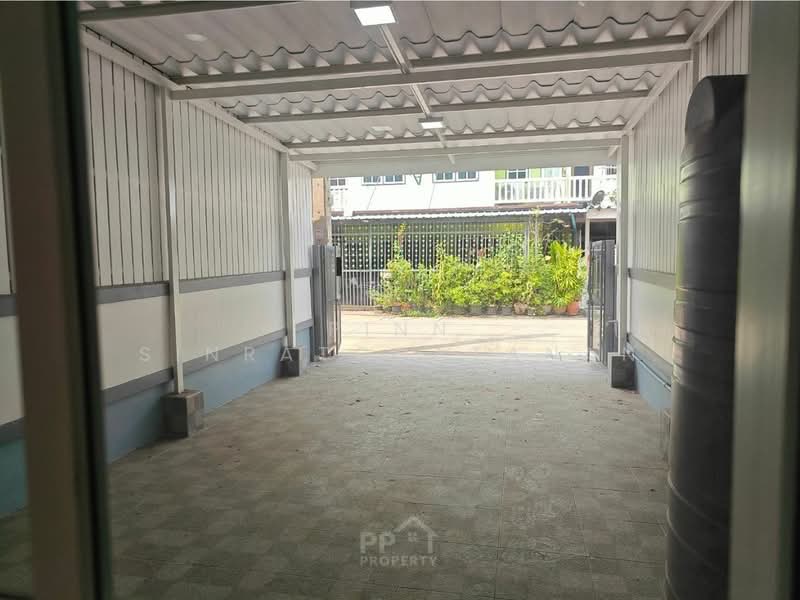 Soi Thoet Rachan 41, Bangkok, เลียบคูนายกิมสาย 1, Si Khan, Don Mueang, Bangkok, 2 Bedrooms, 170 sqm, Townhouse For Sale, by Pinn Sinratchatanan, 500178829 - DDproperty.com