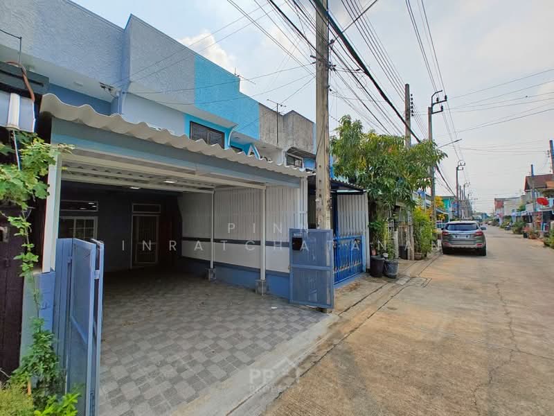 Soi Thoet Rachan 41, Bangkok, เลียบคูนายกิมสาย 1, Si Khan, Don Mueang, Bangkok, 2 Bedrooms, 170 sqm, Townhouse For Sale, by Pinn Sinratchatanan, 500178829 - DDproperty.com