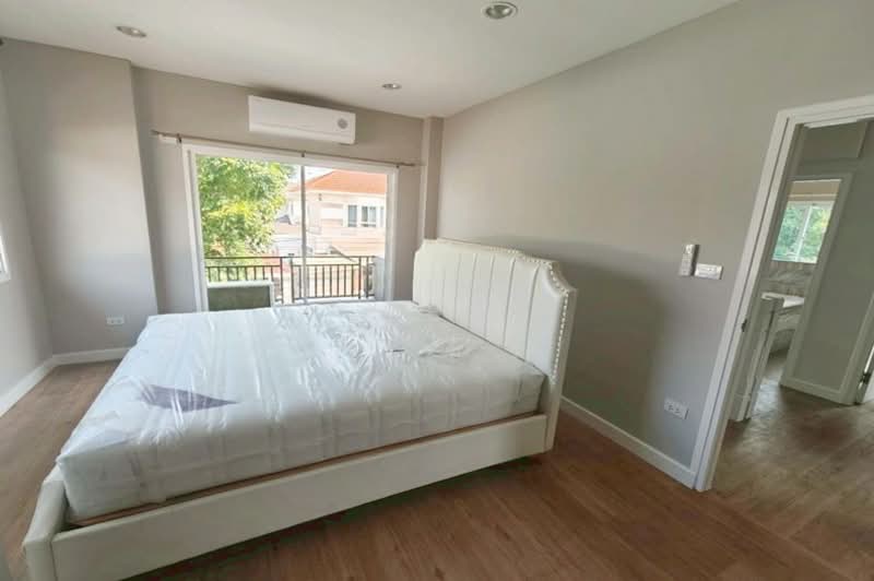 Perfect Place Rama 5-Ratchapruek, Nonthaburi, Nakorn In Road, Bang Khun Kong, Bang Kruai, Nonthaburi, 3 Bedrooms, 270 sqm, Single Detached House For Sale, by คุณนุ่น, 500178853 - DDproperty.com