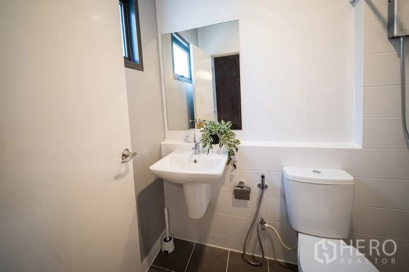 ให้เช่า ทาวน์เฮาส์ 3 ห้องนอน Pleno Sukhumvit–Bangna 3 บางแก้ว บางพลี สมุทรปราการ hre00358, สมุทรปราการ, บางแก้ว, บางพลี, สมุทรปราการ, 110 ตร.ม., ทาวน์เฮ้าส์ ให้เช่า, โดย Hero Realtor Co., Ltd., 500178861 - DDproperty.com