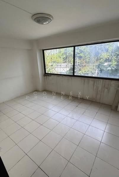 Four-story commercial building at Phra Nangklao intersection., Nonthaburi, นนทบุรี, Bang Kra So, Muang Nonthaburi, Nonthaburi, , 345 sqm, Shophouse For Rent, by Connex Property, 500178872 - DDproperty.com