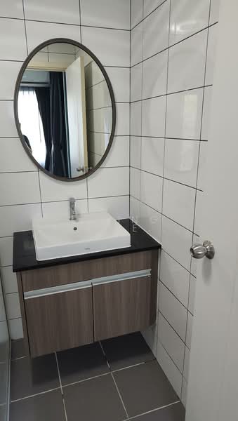 Chapter One ECO Ratchada-Huaikwang, Bangkok, Pracha Uthit Road, Huai Khwang, Huai Khwang, Bangkok, 1 Bedroom, 36 sqm, Condo For Rent, by Living Real Estates, 500178873 - DDproperty.com