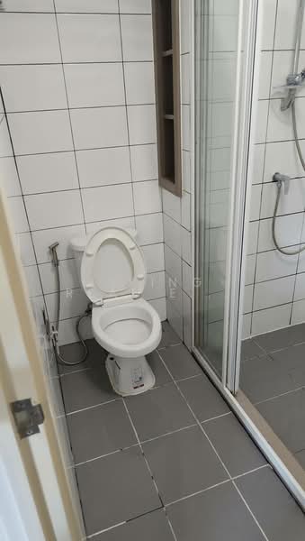 Chapter One ECO Ratchada-Huaikwang, Bangkok, Pracha Uthit Road, Huai Khwang, Huai Khwang, Bangkok, 1 Bedroom, 36 sqm, Condo For Rent, by Living Real Estates, 500178873 - DDproperty.com