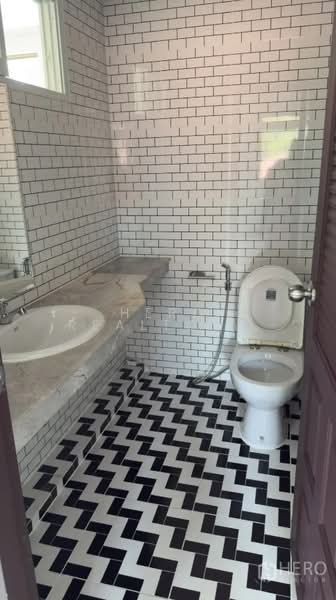 For rent 3 Bedroom Townhouse in Khlong Tan Nuea, Watthana, Bangkok BTS Thonglor hre00363, Bangkok, Khlong Tan Nua, Watthana, Bangkok, 3 Bedrooms, 250 sqm, Townhouse For Rent, by Hero Realtor Co., Ltd., 500178897 - DDproperty.com