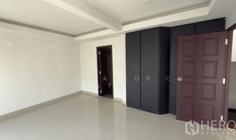For rent 3 Bedroom Townhouse in Khlong Tan Nuea, Watthana, Bangkok BTS Thonglor hre00363, Bangkok, Khlong Tan Nua, Watthana, Bangkok, 3 Bedrooms, 250 sqm, Townhouse For Rent, by Hero Realtor Co., Ltd., 500178897 - DDproperty.com