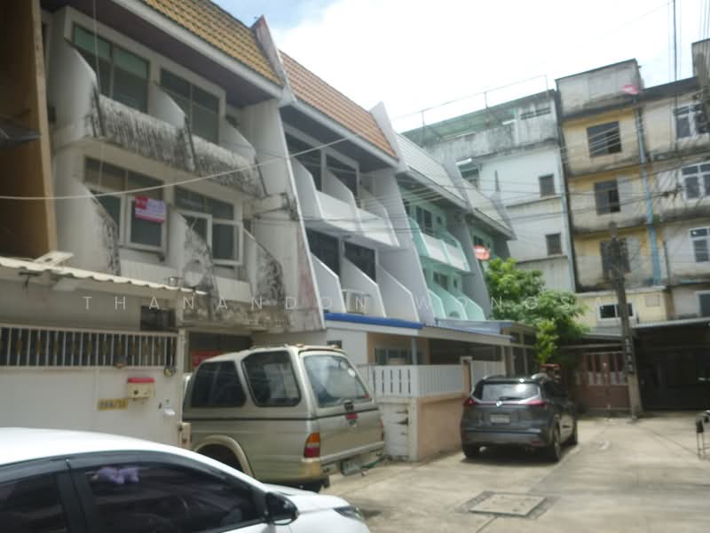 ทาวน์เฮ้าส์ ถนน เทอดดำริ ถนนนครไชยศรี ดุสิต จังหวัด กรุงเทพมหานคร, Bangkok, เทอดดำริ, Tanon Nakorn Chaisri, Dusit, Bangkok, 3 Bedrooms, 161 sqm, Townhouse For Sale, by Thanandon Wongsa, 500178902 - DDproperty.com