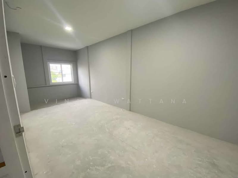 4-BR Townhouse, Bangkok, Bangko, Chom Thong, Bangkok, 4 Bedrooms, 220 sqm, Townhouse For Sale, by Vinai  Wattana, 500178940 - DDproperty.com