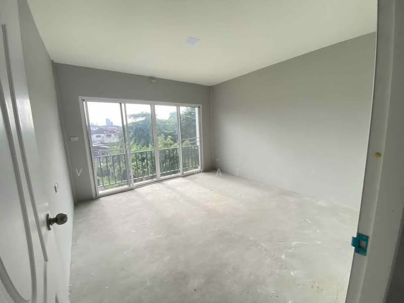 4-BR Townhouse, Bangkok, Bangko, Chom Thong, Bangkok, 4 Bedrooms, 220 sqm, Townhouse For Sale, by Vinai  Wattana, 500178940 - DDproperty.com