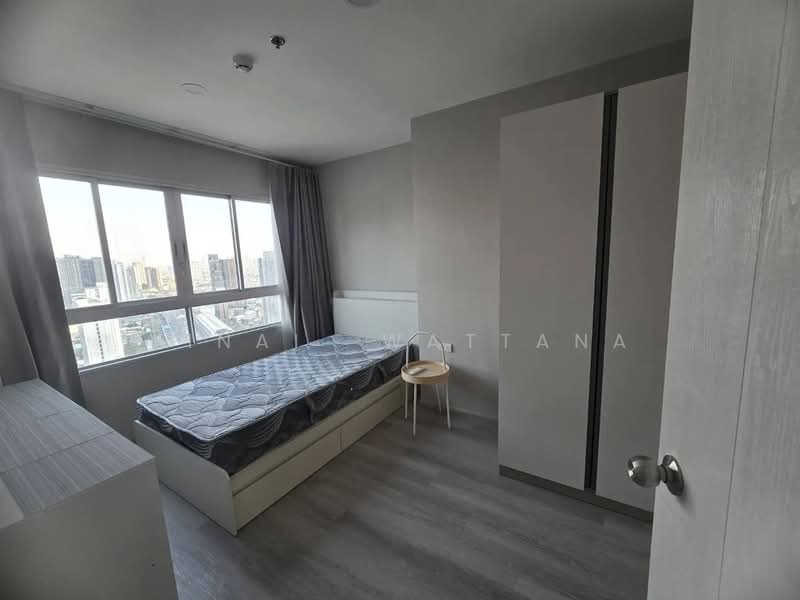 Elio Sathorn-Wutthakat, Bangkok, Kanlapaphruek Road, Bangko, Chom Thong, Bangkok, 2 Bedrooms, 62 sqm, Condo For Rent, by Vinai  Wattana, 500178955 - DDproperty.com