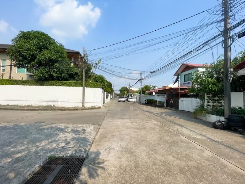 For Sale - Moobaan Seri 4 Rama 9, Bangkok