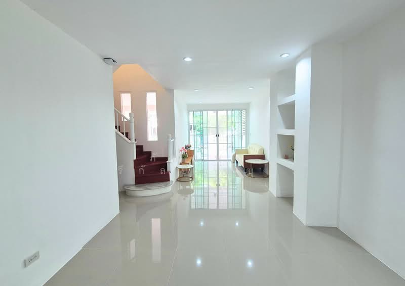 Wararak Rangsit Klong 3, Pathum Thani, Khlong Sam, Khlong Luang, Pathum Thani, 3 Bedrooms, 120 sqm, Single Detached House For Sale, by ภัทรพล ศรีกัลยาณบุตร, 500179022 - DDproperty.com