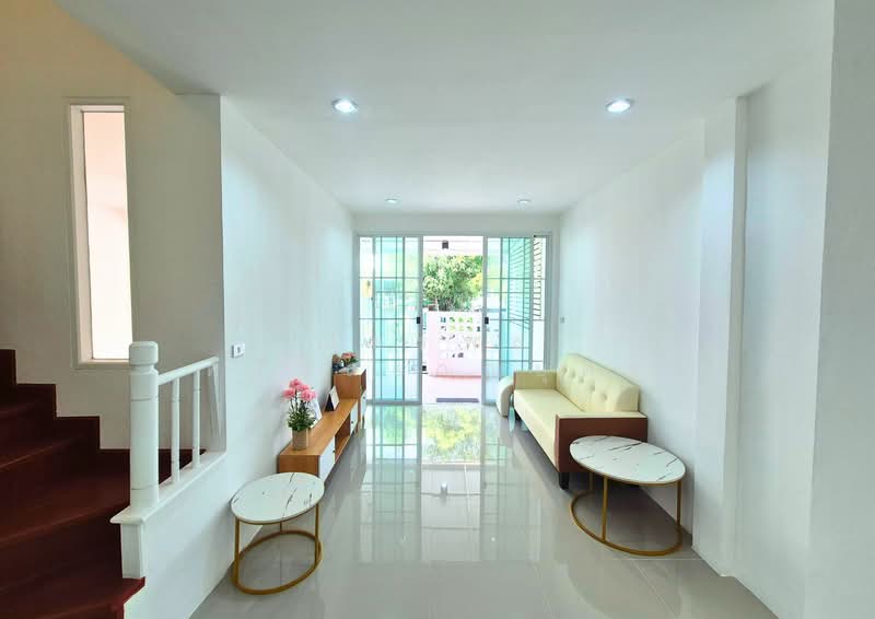 Wararak Rangsit Klong 3, Pathum Thani, Khlong Sam, Khlong Luang, Pathum Thani, 3 Bedrooms, 120 sqm, Single Detached House For Sale, by ภัทรพล ศรีกัลยาณบุตร, 500179022 - DDproperty.com