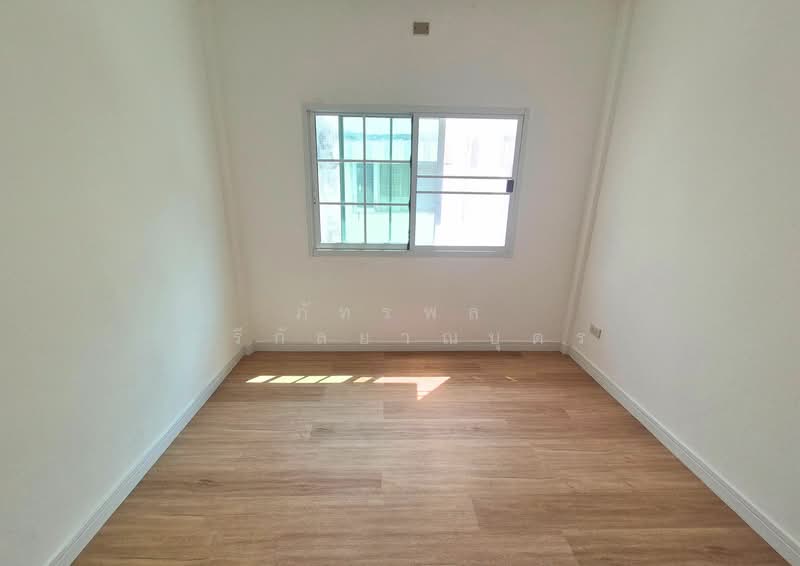 Wararak Rangsit Klong 3, Pathum Thani, Khlong Sam, Khlong Luang, Pathum Thani, 3 Bedrooms, 120 sqm, Single Detached House For Sale, by ภัทรพล ศรีกัลยาณบุตร, 500179022 - DDproperty.com